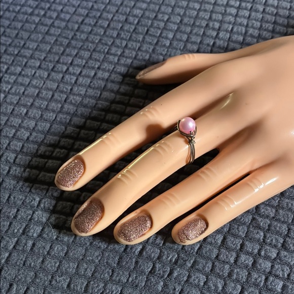 Pink Wire Wrapped Ring w/a pink faux pearl, SZ-5.5 - Picture 1 of 4